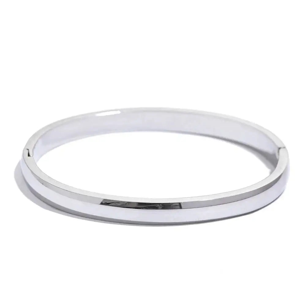 Bracelete Minimalista Auriah em Aço Inoxidável 316L - Banhado a Ouro 18k Veliur