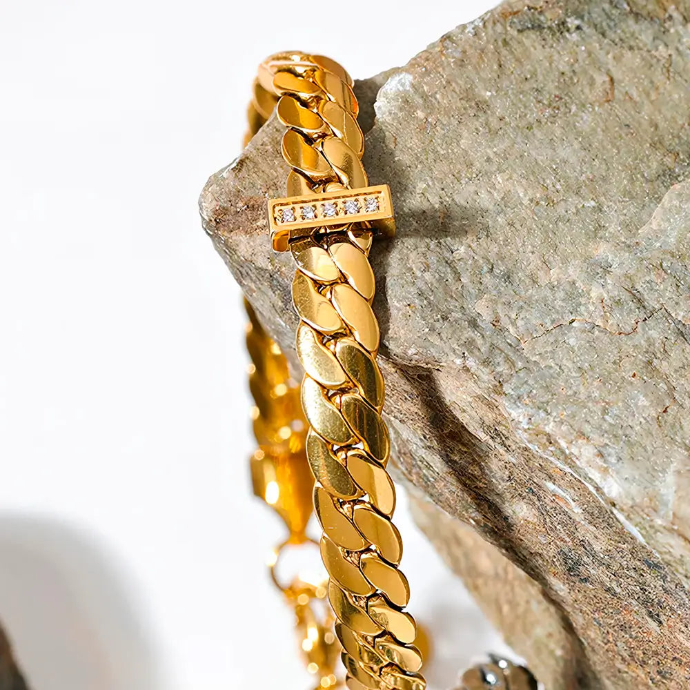 Pulseira Feminina Dourada Corrente Cubana com Zircônias Havana - Banhada a Ouro 18k, detalhes frontal