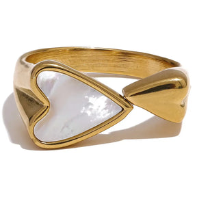 Anel Feminino Dourado Ajustável com Coração de Concha Natural Coralina - Banhado a Ouro 18k