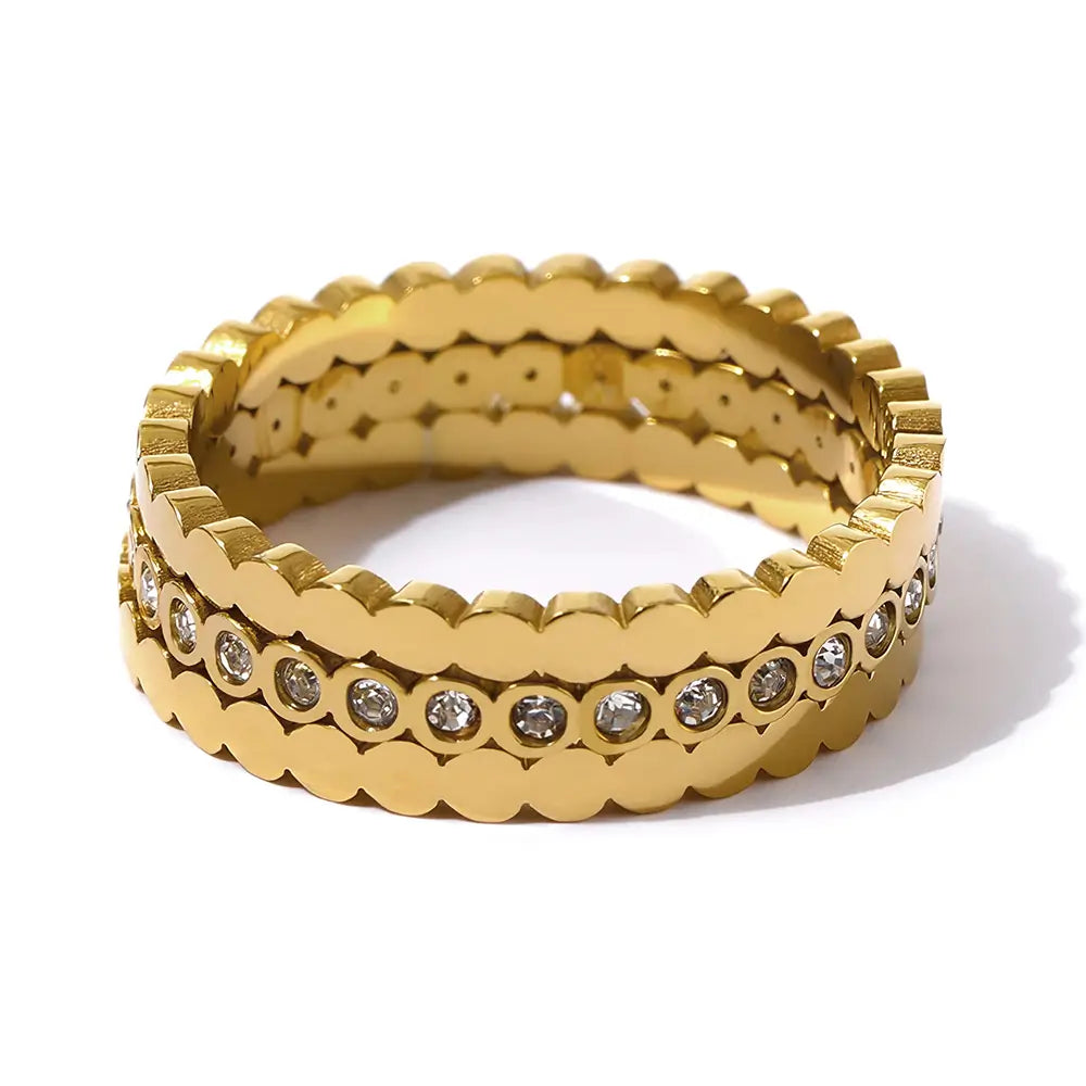 Anel Feminino Dourado Triplo Ondulado com Zircônias Cúbicas Luminara - Banhado a Ouro 18k