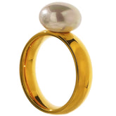 Anel Solitário Dourado com Pérola Liora - Banhado a Ouro 18k