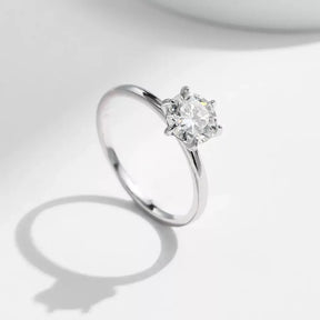 Anel Solitário em Prata 925 com Moissanite 1CT e Banho a Platina Eternalis Veliur