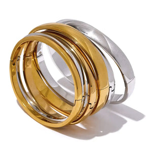 Bracelete Minimalista Auriah em Aço Inoxidável 316L - Banhado a Ouro 18k Veliur