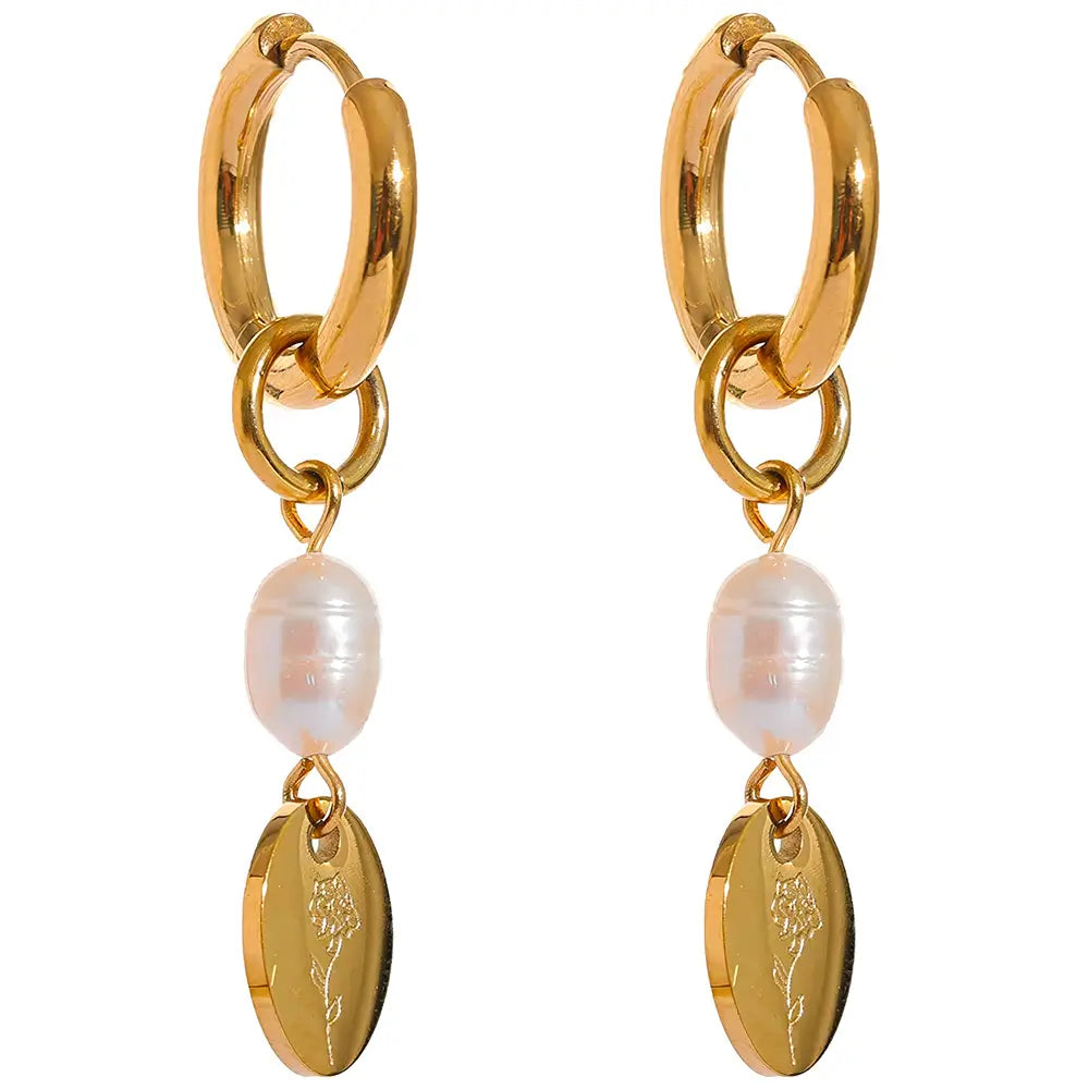 Brinco Feminino Argola Dourada com Pérola Natural e Pingente Floral Vivienna - Banhado a Ouro 18k