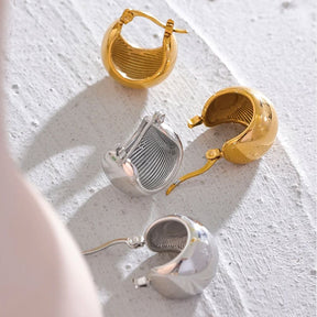 Brinco Oco Arco Minimalista - Banhado a Ouro 18k ou Platina