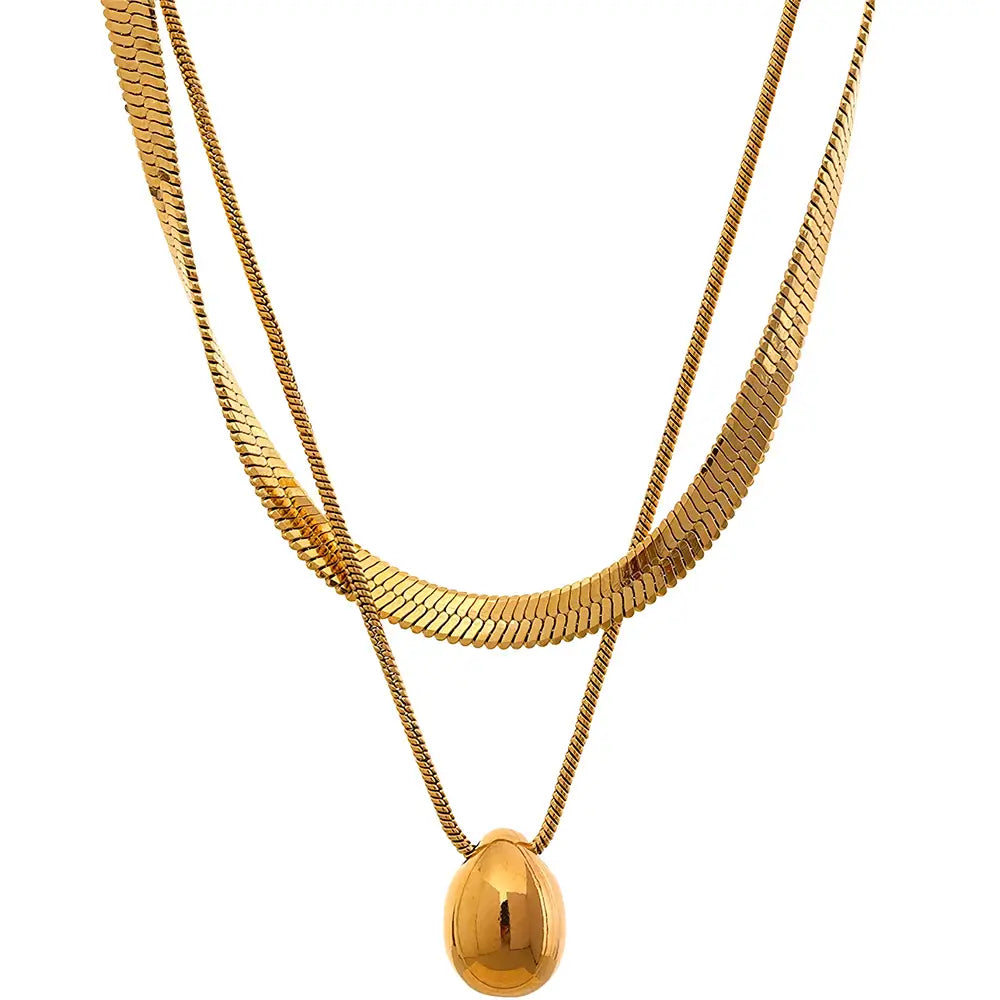 Colar Feminino Dourado duplo malha snake e rabo de rato com pingente oval em fundo branco e acabamento brilhante