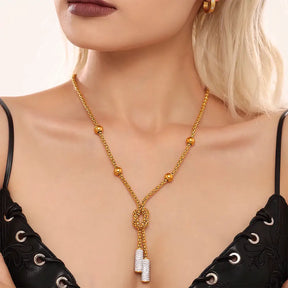 Colar Feminino Dourado nó com contas Eliséa em design elegante e toque sofisticado