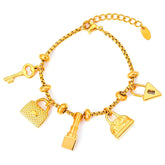 Pulseira Berloques em Aço Inox Dourada Feminina de Cadeado, Bolsa, Batom e Chave Luxelle - Banhada a Ouro 18k Dourado